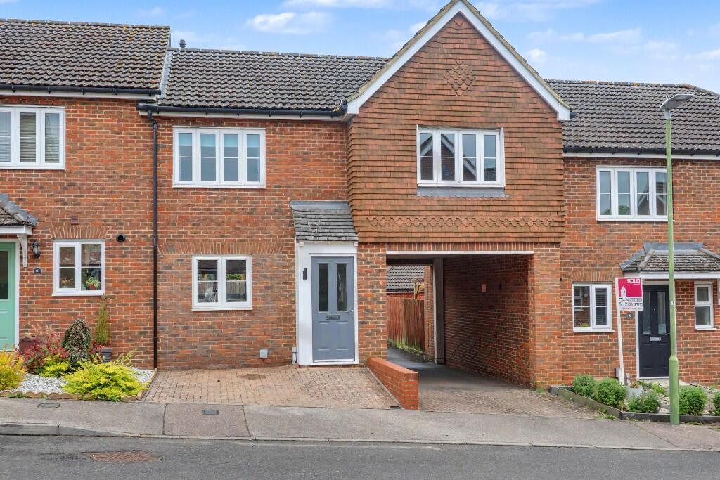 Main image of property: Hunt Hill Close, Stevenage, Hertfordshire, SG1