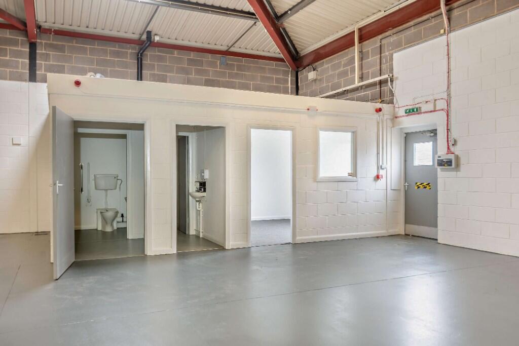 Additional image 7 of 19 Great Russell Court, Bradford, BD7 