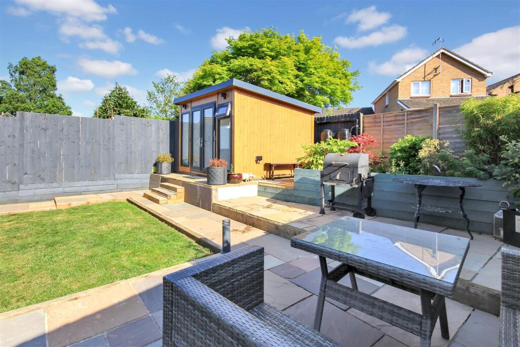 Muirfield Road, Wellingborough - View 3