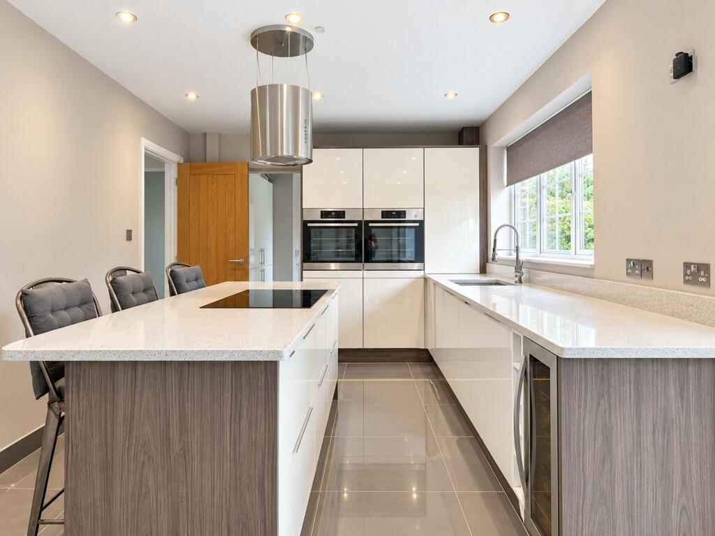 House in Blunsdon St Andrew, Greenmeadow, Haydon Wick - View 5