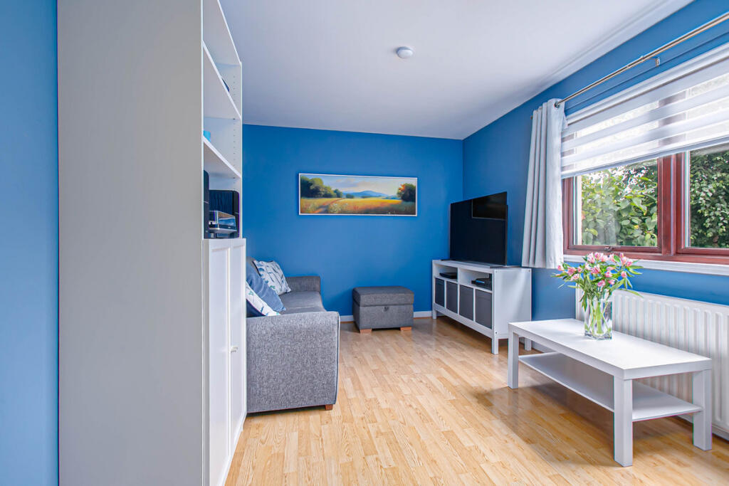 House in Kirkcaldy - More