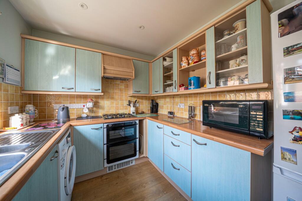 Beckett Road, Andover, SP10 photo 4