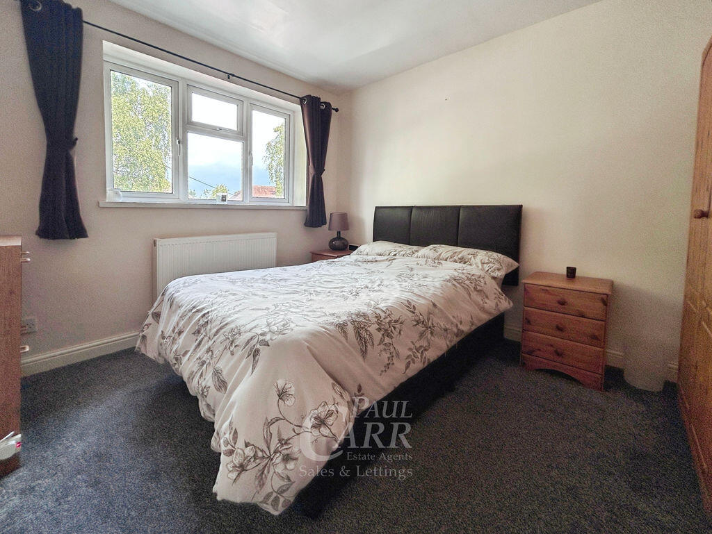 House in Birmingham, West Midlands - More