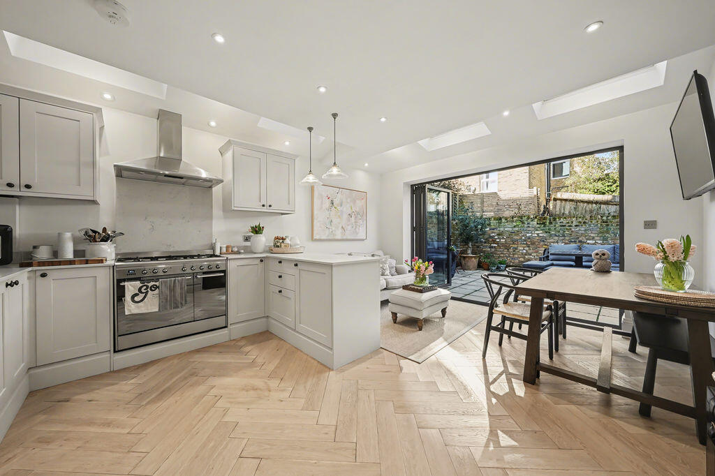 Main image of property: Cathles Road, London