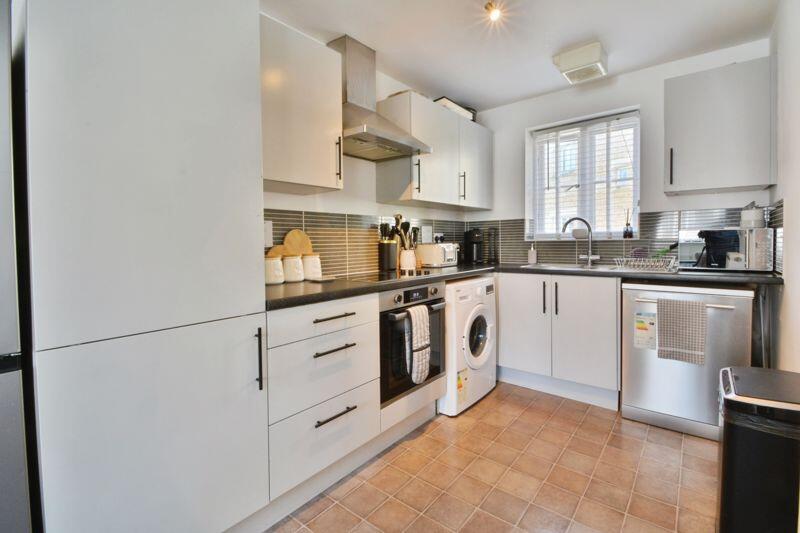 House in Cotswold, Kingshill Meadow, Cirencester - View 4