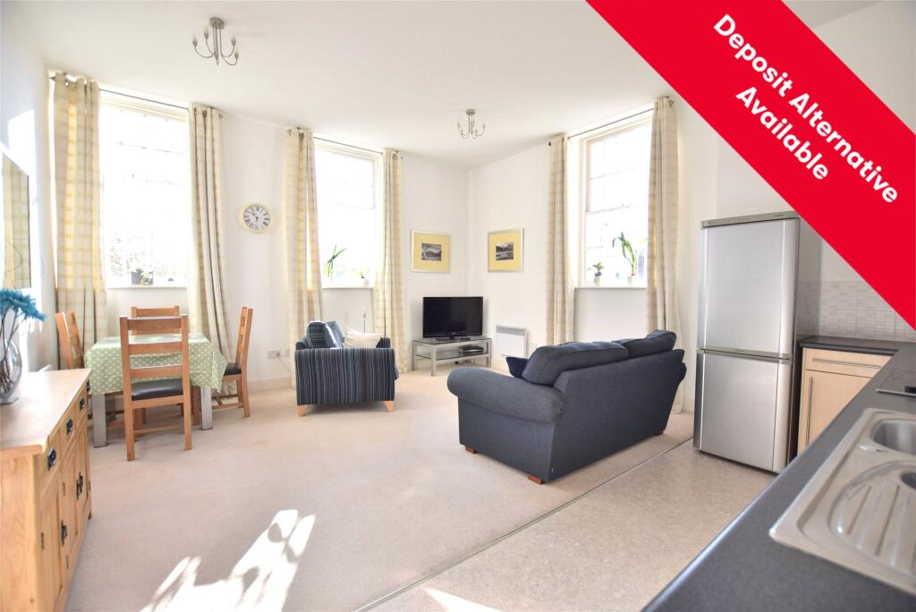 Main image of property: The Crescent, Gloucester, GL1