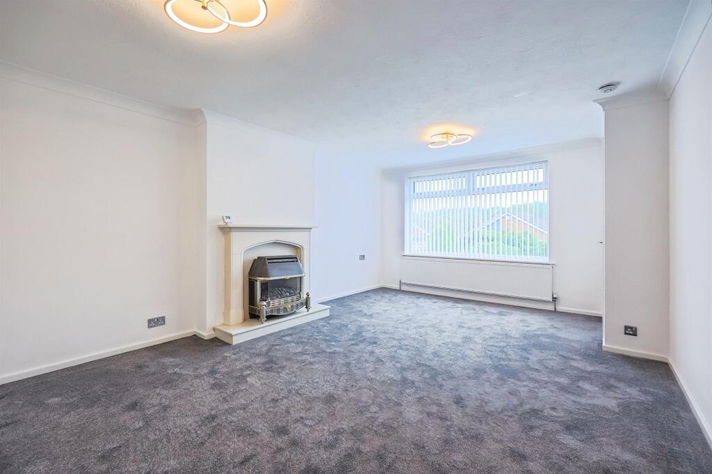 Assarts Road, Nuthall, Nottingham photo 3