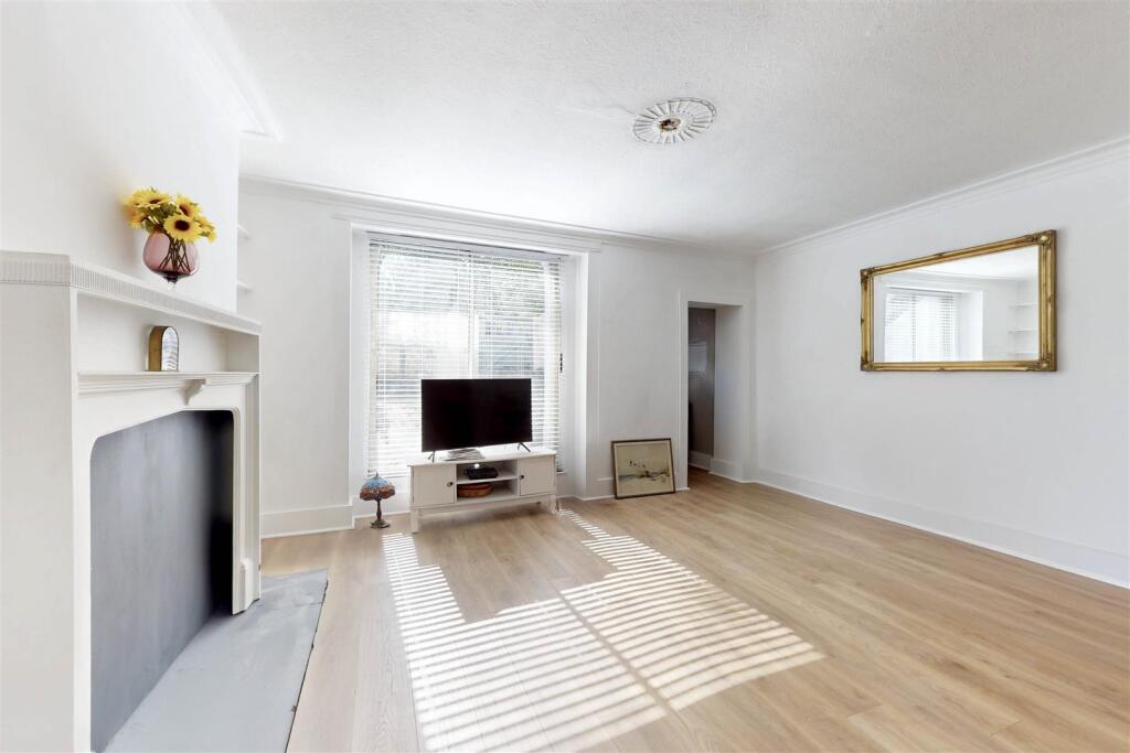 Apartment in London, Canonbury, Highbury - View 2