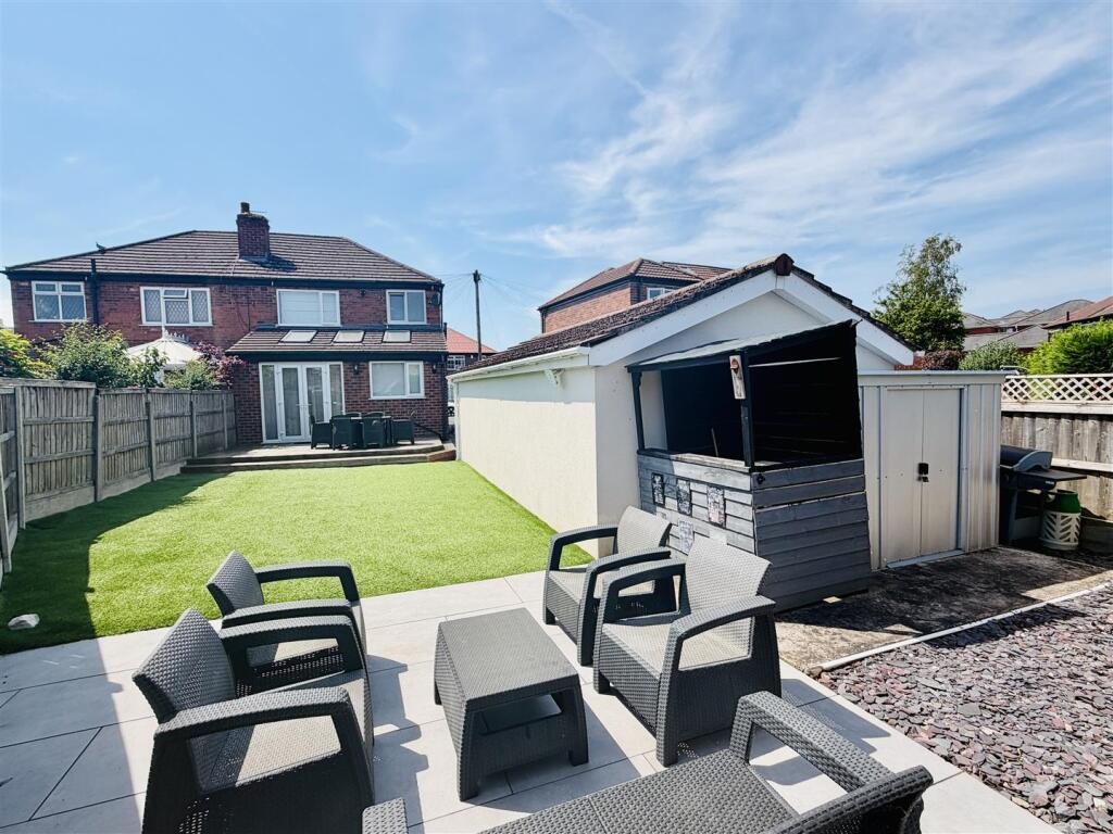 Bedford Drive, Timperley, Altrincham – pohled 4