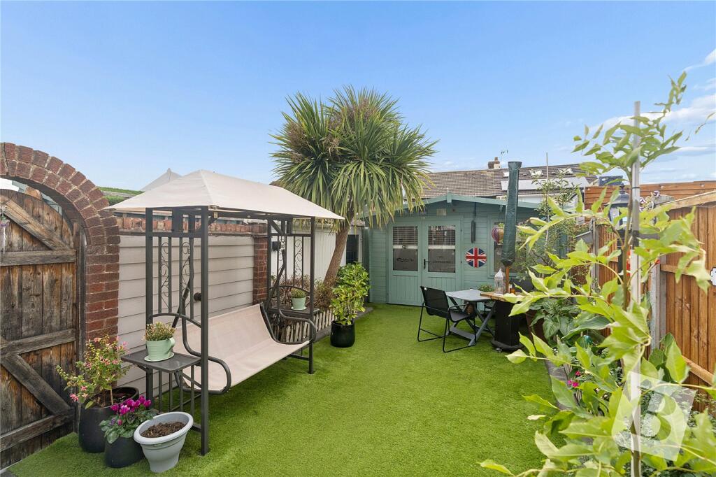 House in Romford - View 5