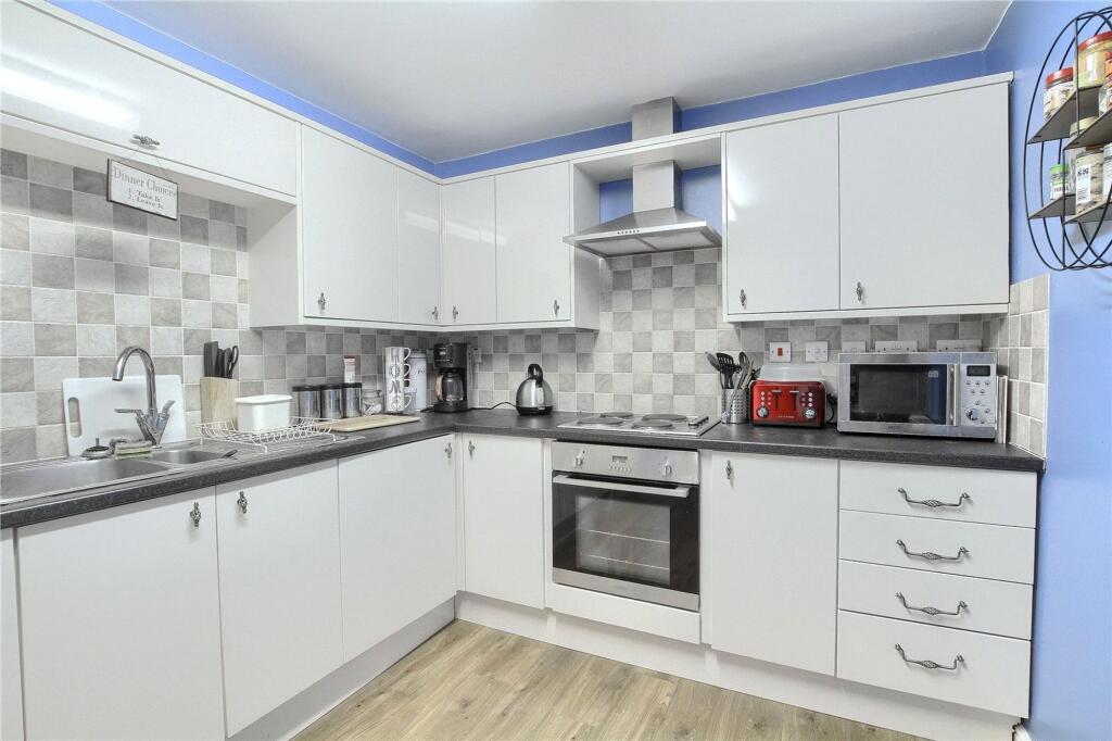 Apartment in Middlesbrough - View 4