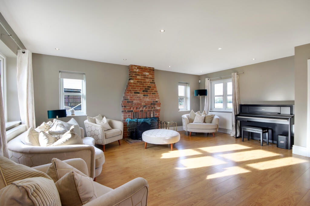 Merrymaids Farmhouse, Staplehurst, Tonbridge, Kent TN12 photo 2