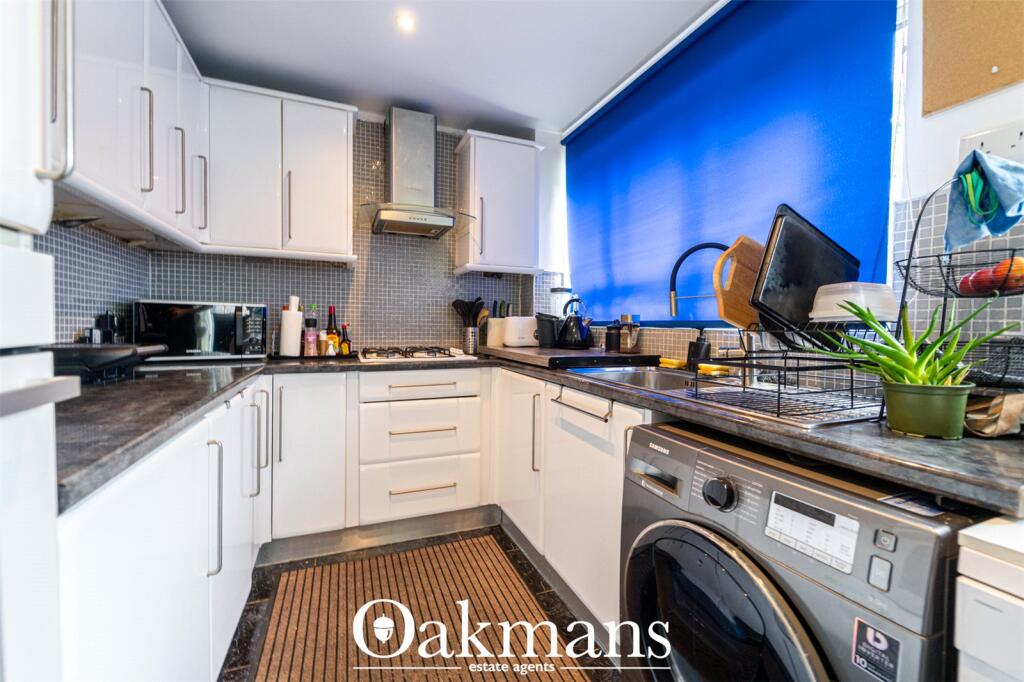 House in Dudley - View 3