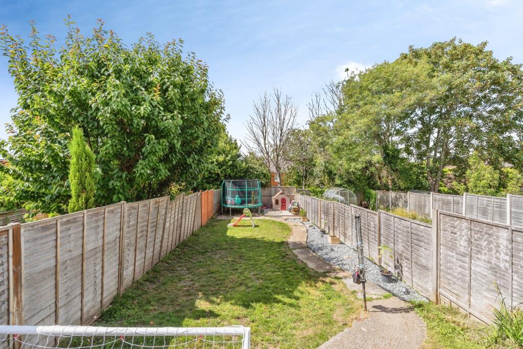 Ash Tree Road, Southampton, Hampshire, SO18 photo 2