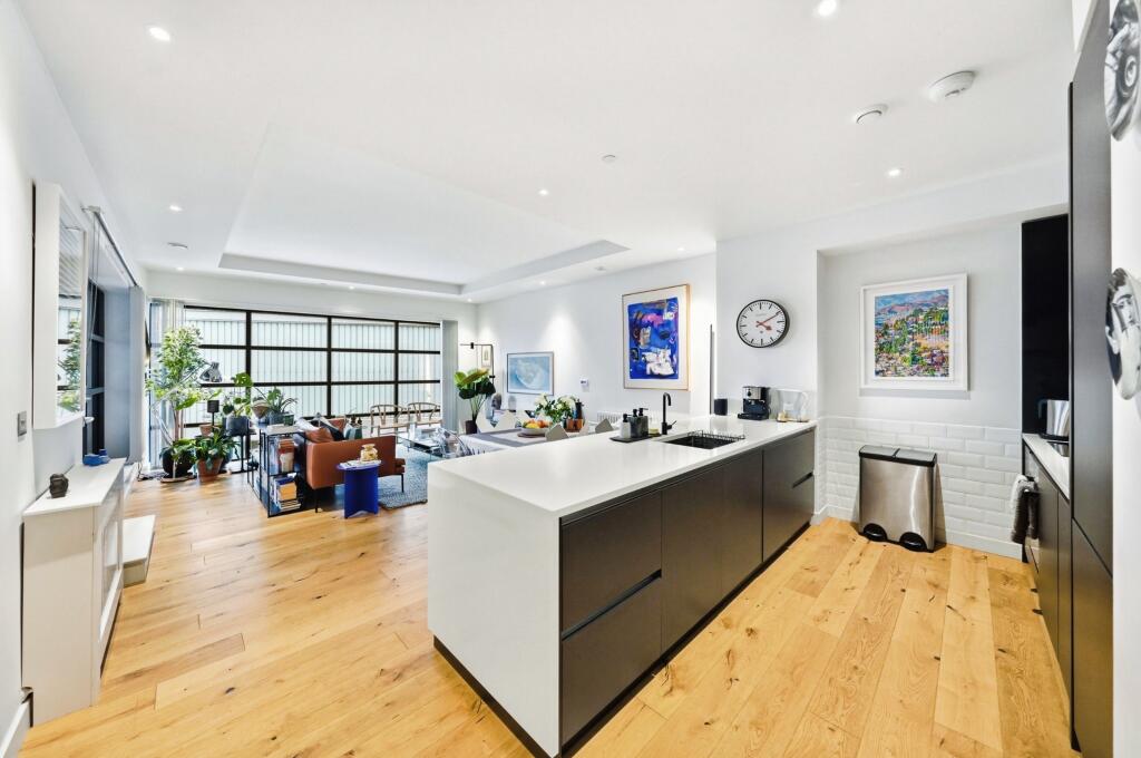 Lyell Street, London, E14 - View 3