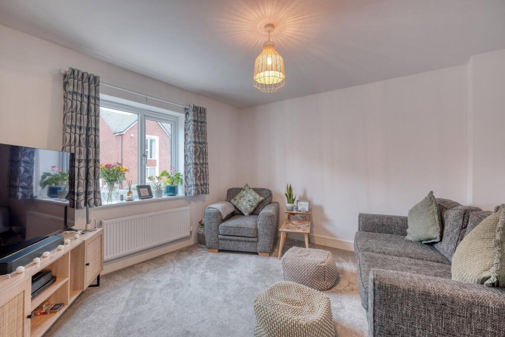House in Bromsgrove, Cofton Hackett - View 3