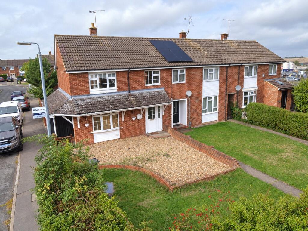 Main image of property: Grove Road, Houghton Regis, Dunstable, Bedfordshire, LU5