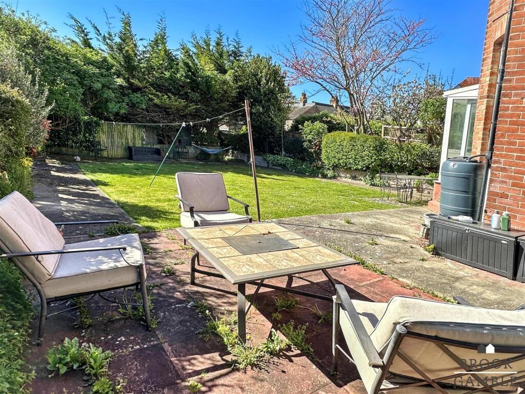 Milton Road, Eastbourne photo 4