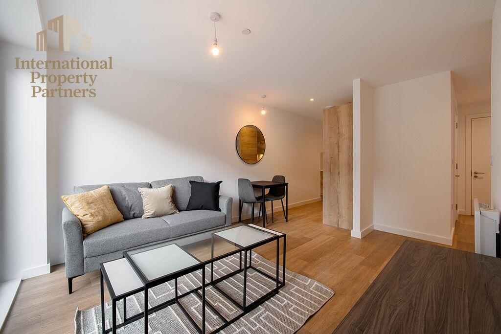 Apartment in Salford, Ordsall - View 4