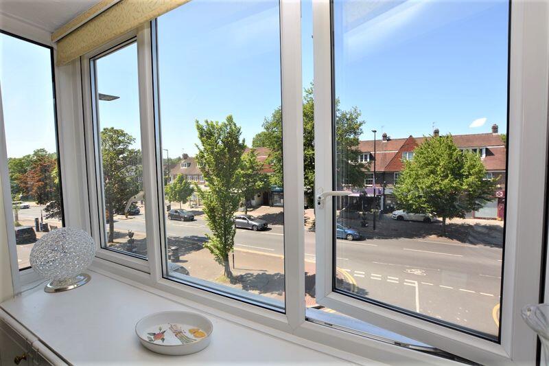 1-bed other on 523, Uxbridge Road, Hatch End, £199,000