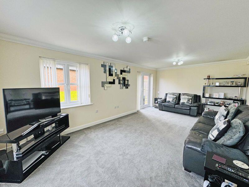 Bluebell Avenue, Hambleton, FY6 9FE photo 3