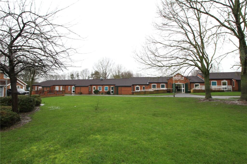 House in Darlington - More