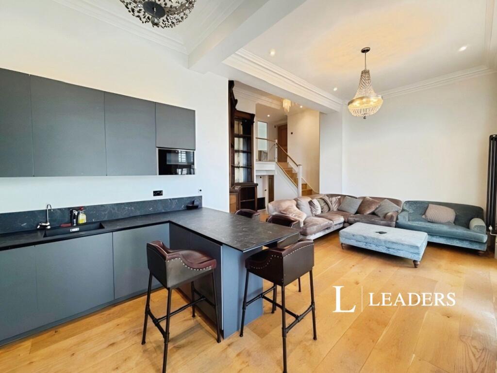 Apartment in Brighton, Kemptown - More