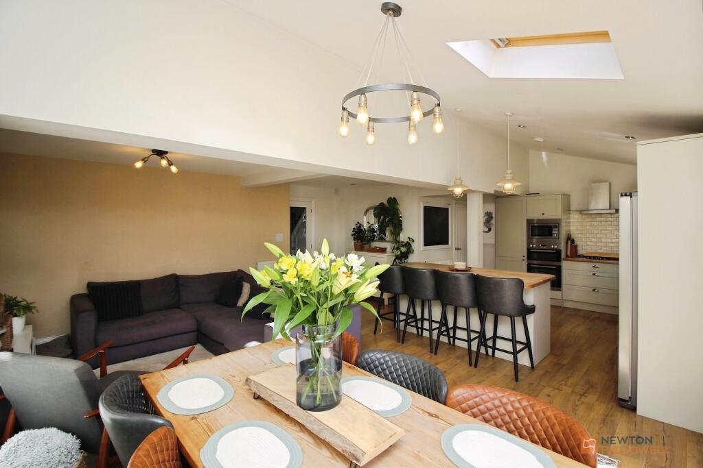 House in Leicester - More