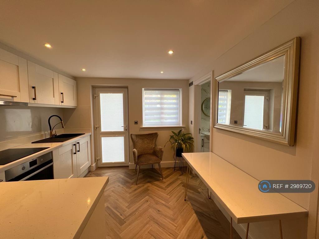 Main image of property: Saughall, Chester, CH1