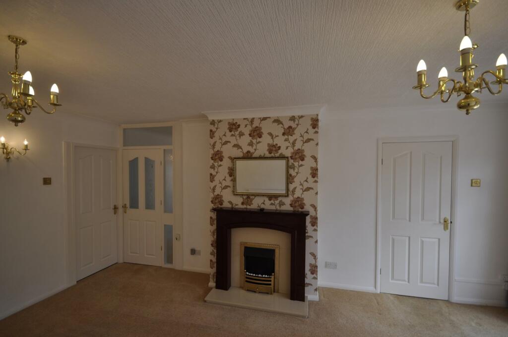 Leacroft Road, Kingswinford, DY6 - View 4