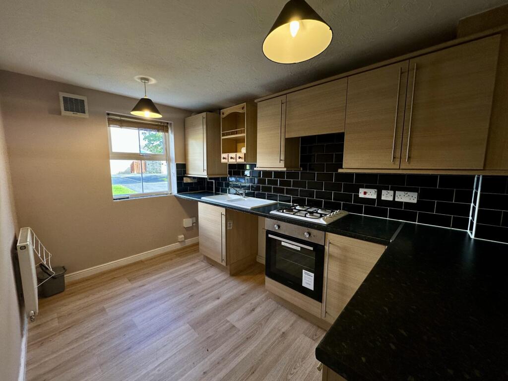 Whitpark Grove, Burnley photo 5