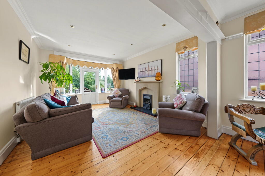 House in Dudley, West Midlands - More