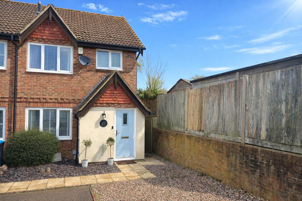 Main image of property: Lincolns Mead, Lingfield, Surrey, RH7