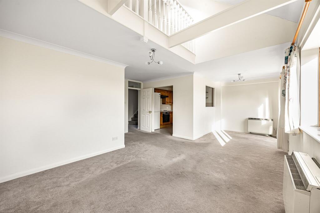 House in Marlow, Buckinghamshire - View 3
