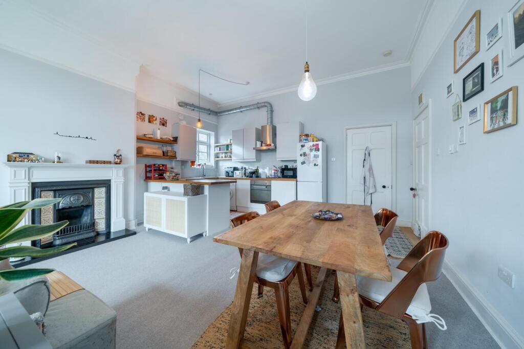 Apartment in Nottingham, The Park - View 5