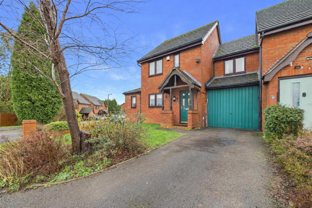 3-bed terraced on Peak Close, Armitage, Rugeley, £280,000