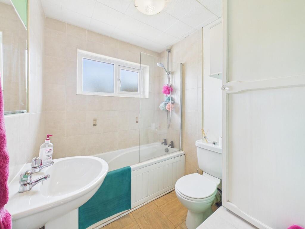 Additional image 16 of Hallowes Grove, Cullingworth, Bradford