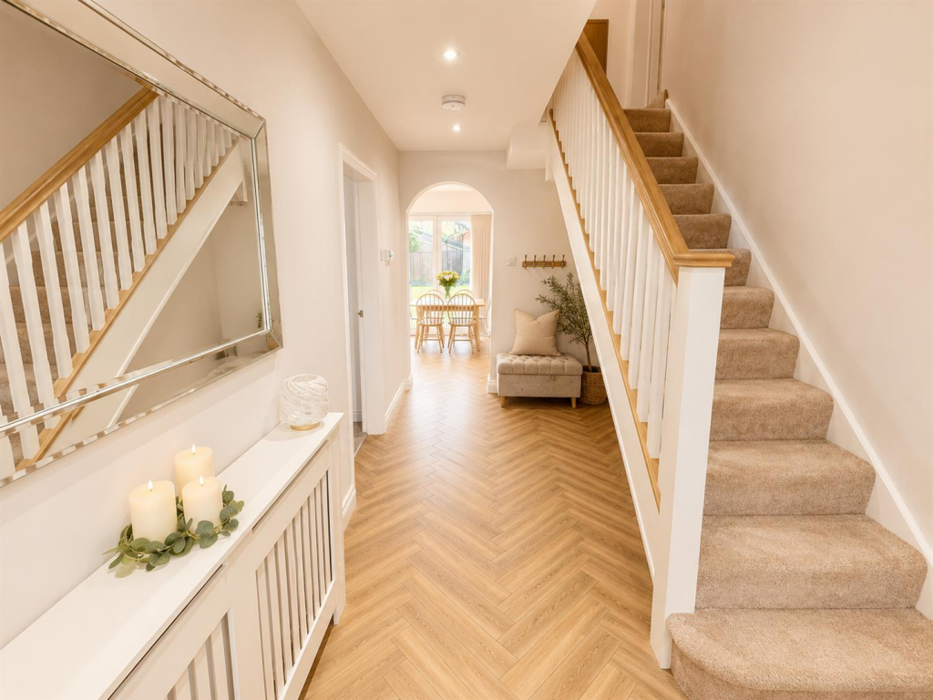 House in Pensby, Liverpool City Region - View 2