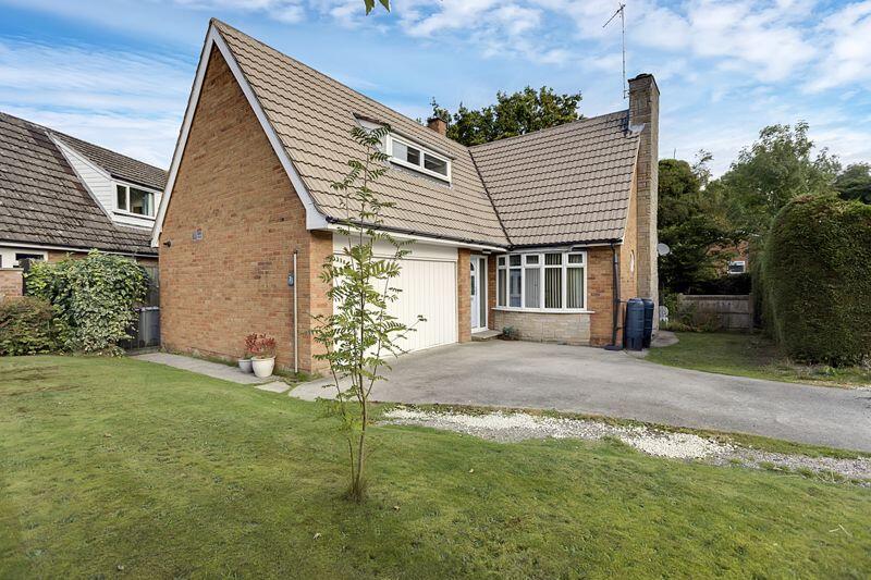3-bed detached on Woodlands Drive, Goostrey, £495,000