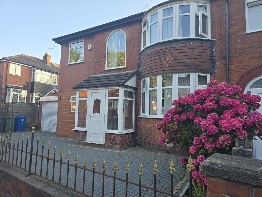 Main image of property: Mayfair Grove, Whitefield, M45