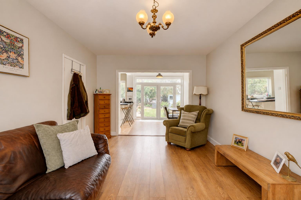 House in Rushcliffe, Keyworth - More