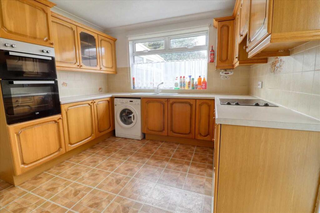 Birch Close, Clacton on Sea photo 3