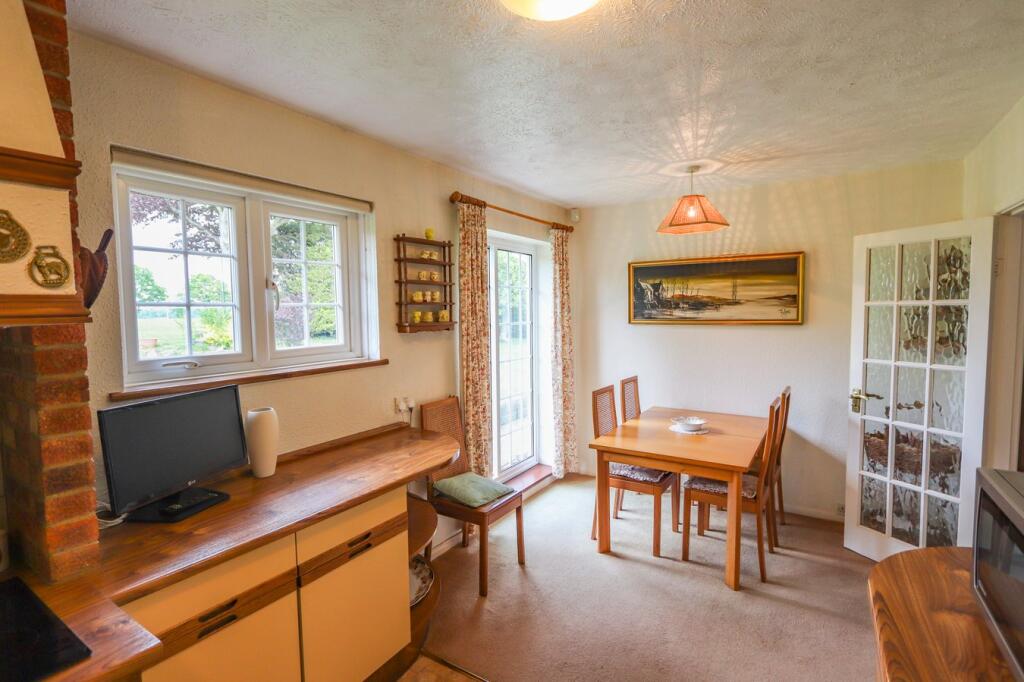 Langham Road, Robertsbridge, TN32 – další