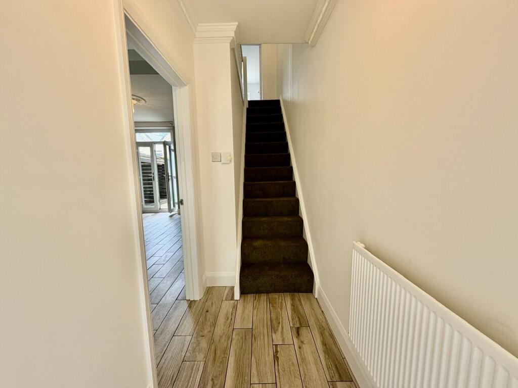 House in Newport - More