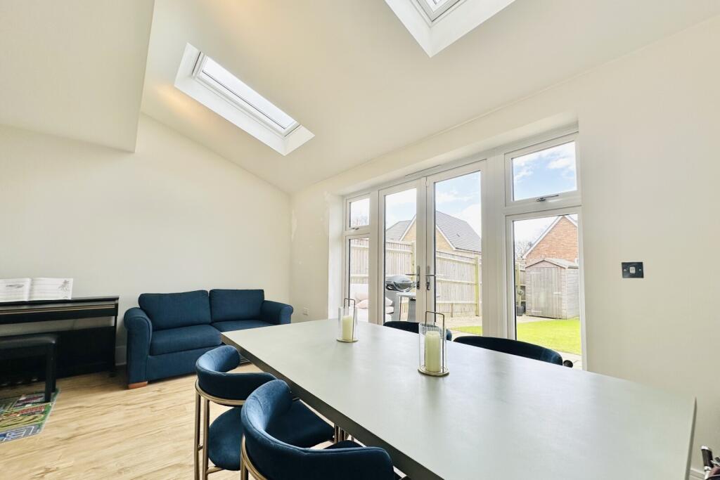 House in Hart, Hareshill, Crookham Village - View 4