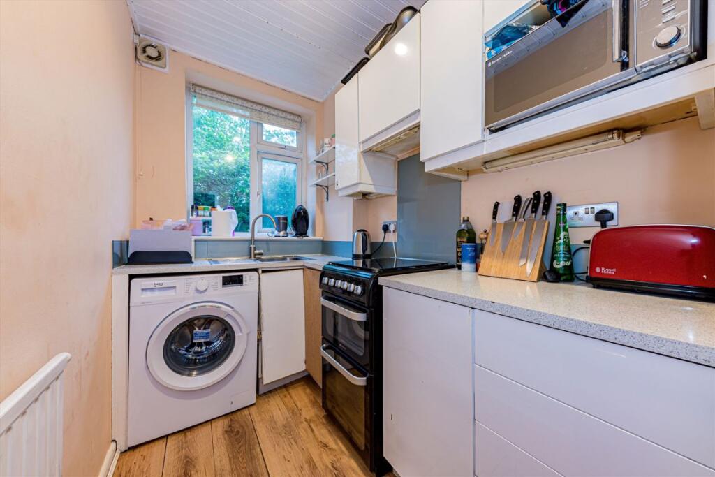 Apartment in London - View 3