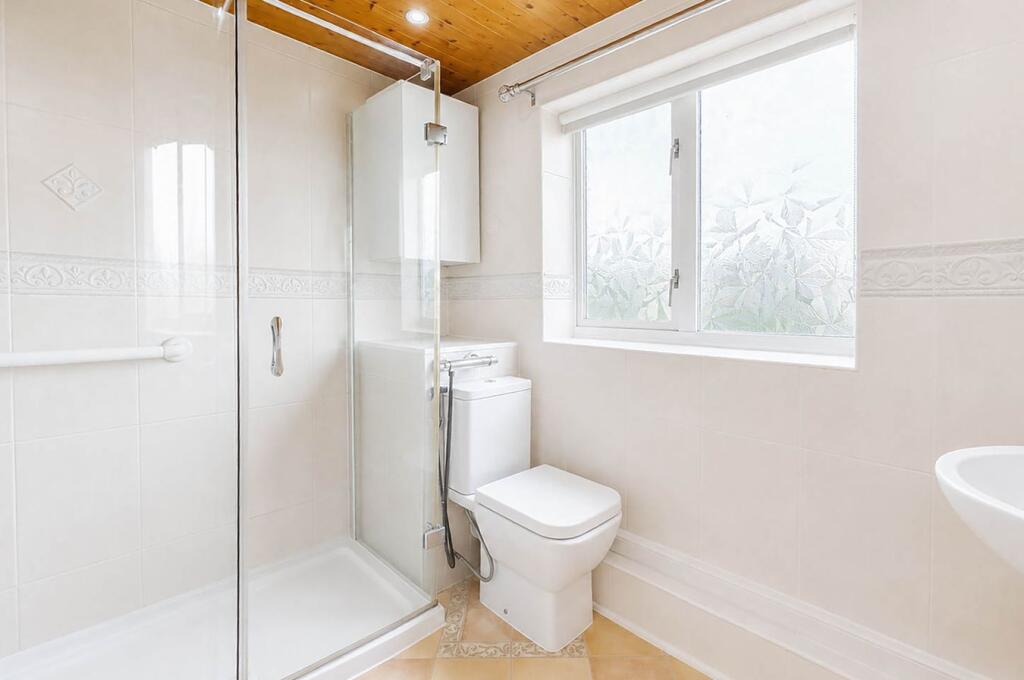 House in Trafford, Mosley - More