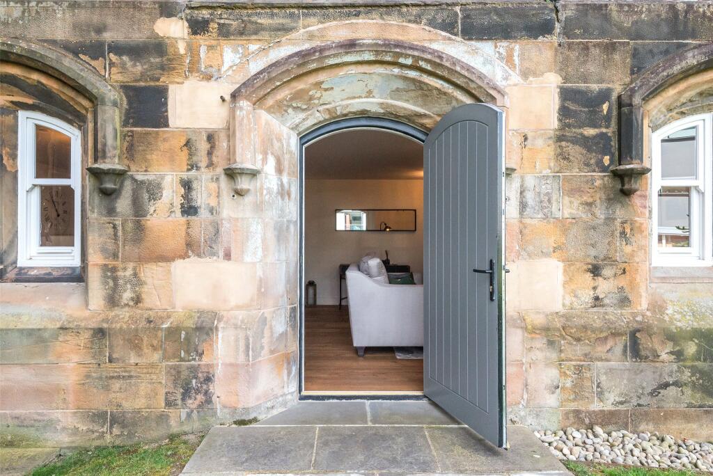 Apartment in Edinburgh - View 3