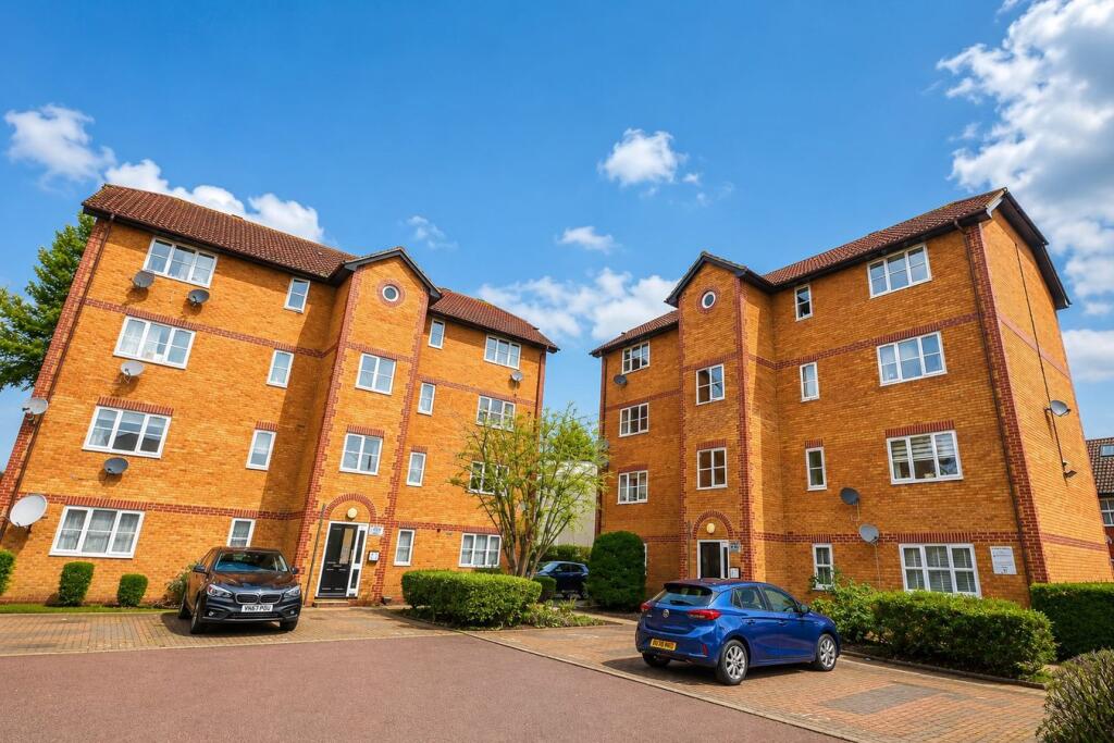 Apartment in London, Collier's Wood - View 5