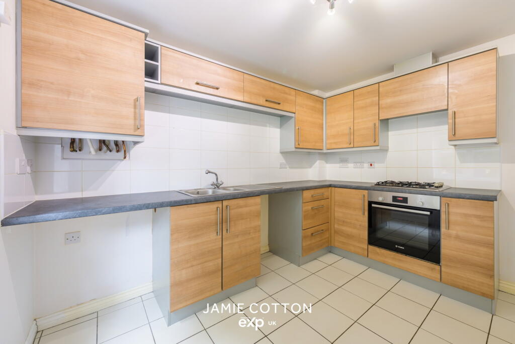 Brett Young Close, Halesowen, B63 3BJ photo 5